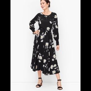 NWT Talbots Vintage Daisy dress in black/sunshine/white. Smocked sleeves